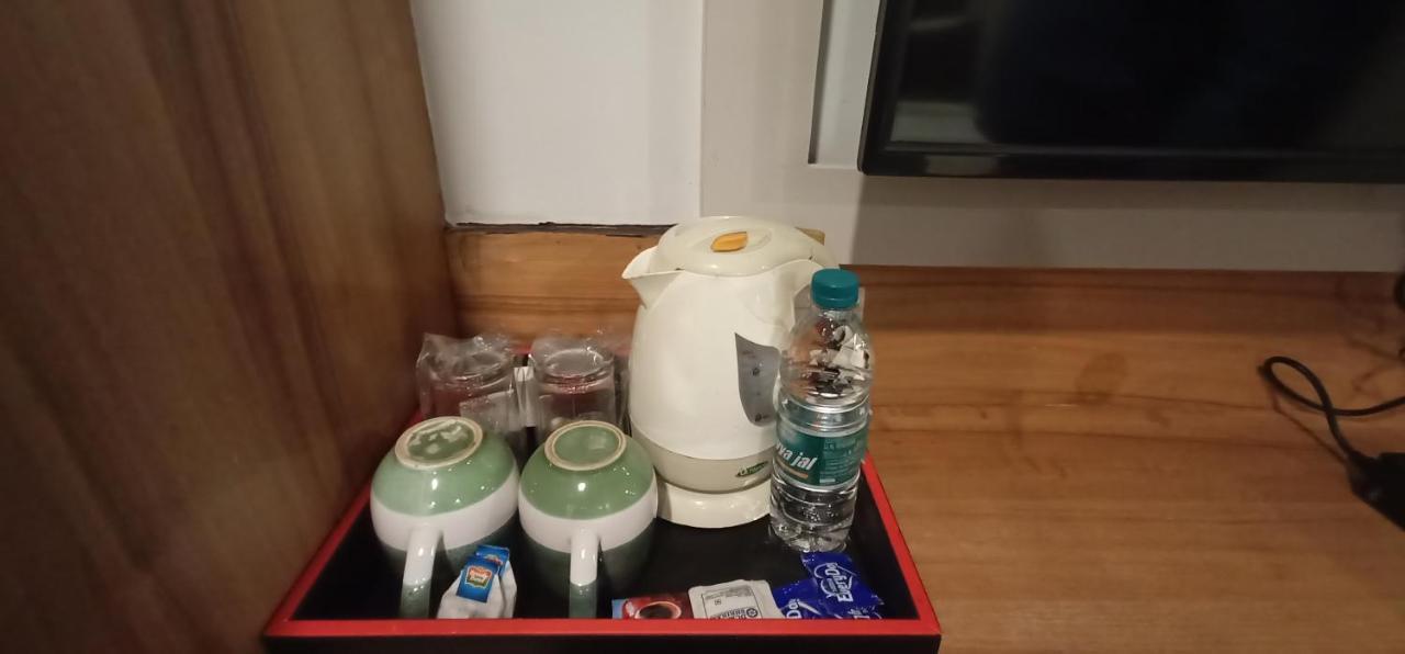 Hotel Maan Residency Ahmedabad Eksteriør bilde